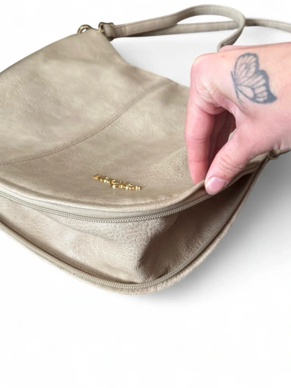 Wrangler Cream Hobo Shoulder Bag | Classic Boho Chic Everyday Casual